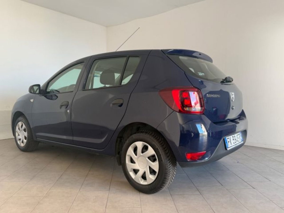 Dacia Sandero 1.0 SCe 12V 75CV Lauréate (6)