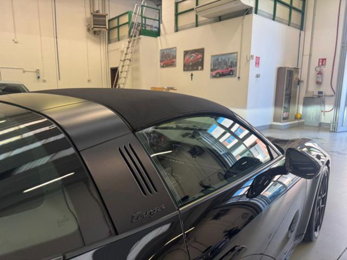 Porsche 911 Cabrio Targa 3.6 4 GTS auto (4)