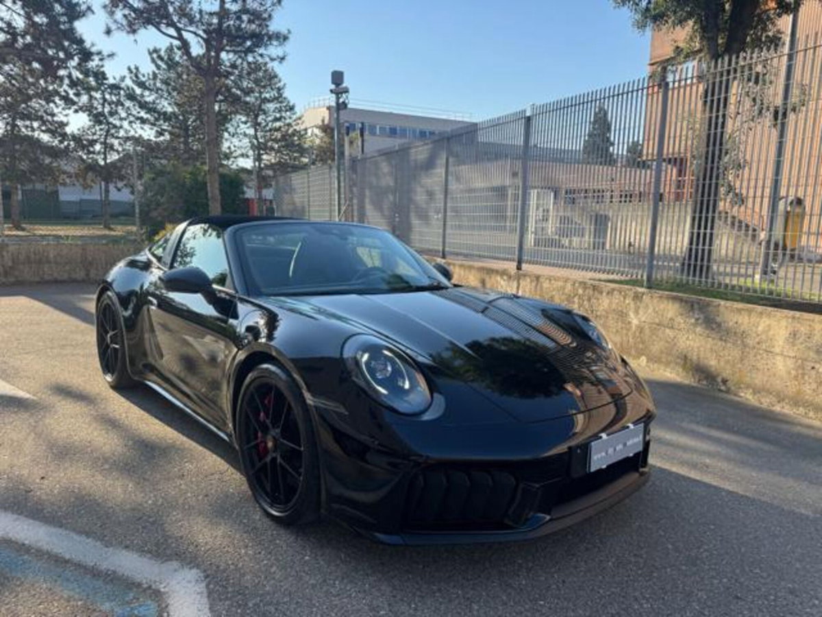 Porsche 911 Cabrio Targa 3.6 4 GTS auto (9)
