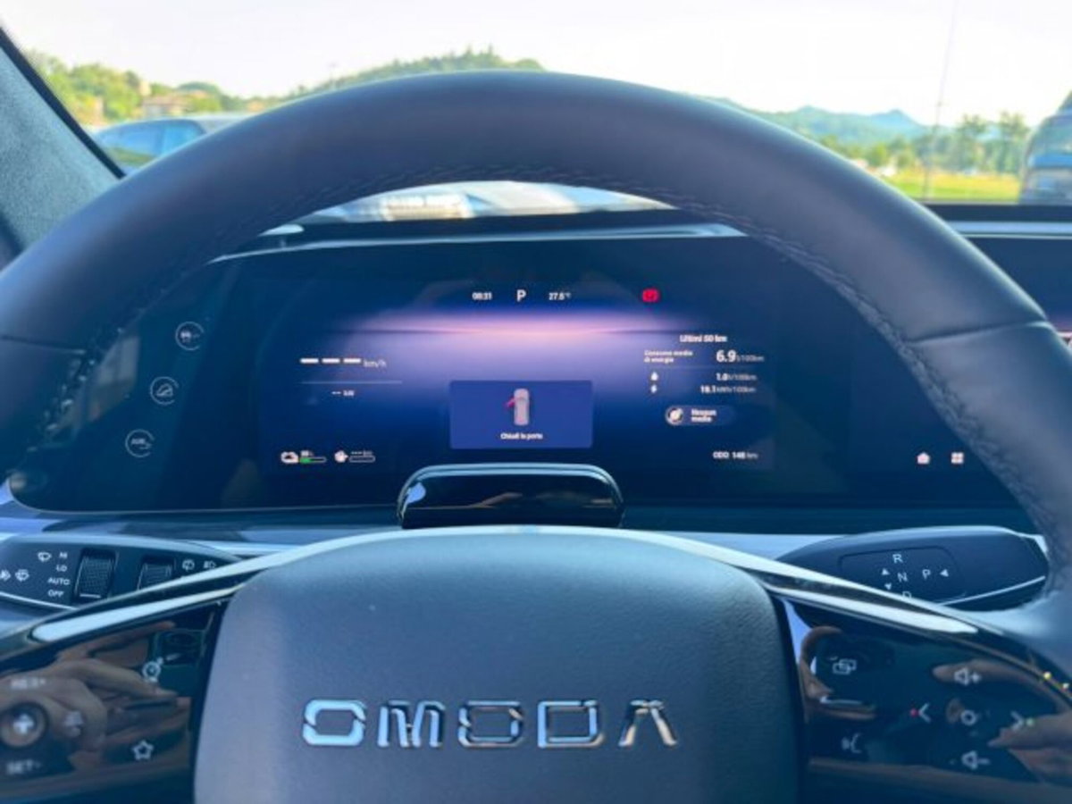 Omoda Omoda 9 SHS-P 1.5 tgdi phev Black Knight i-awd (10)