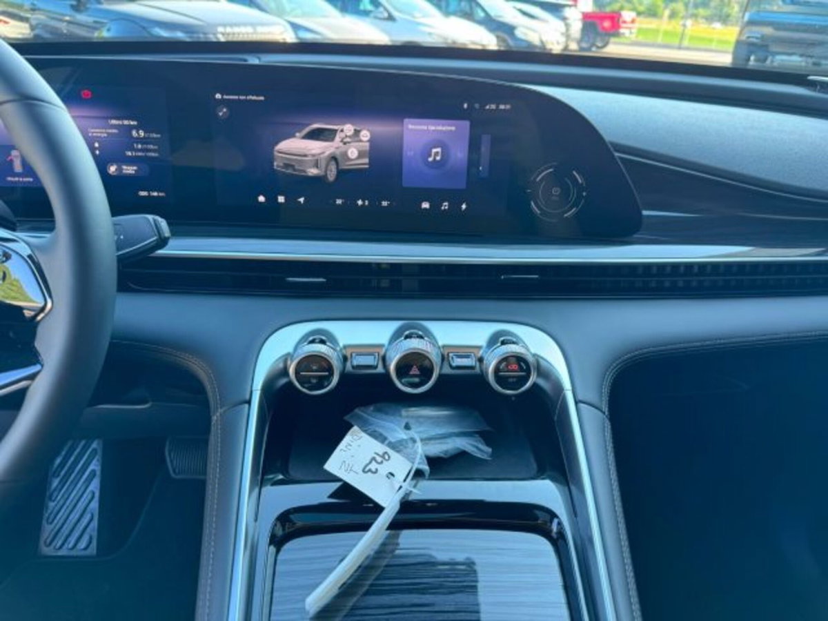 Omoda Omoda 9 SHS-P 1.5 tgdi phev Black Knight i-awd (11)