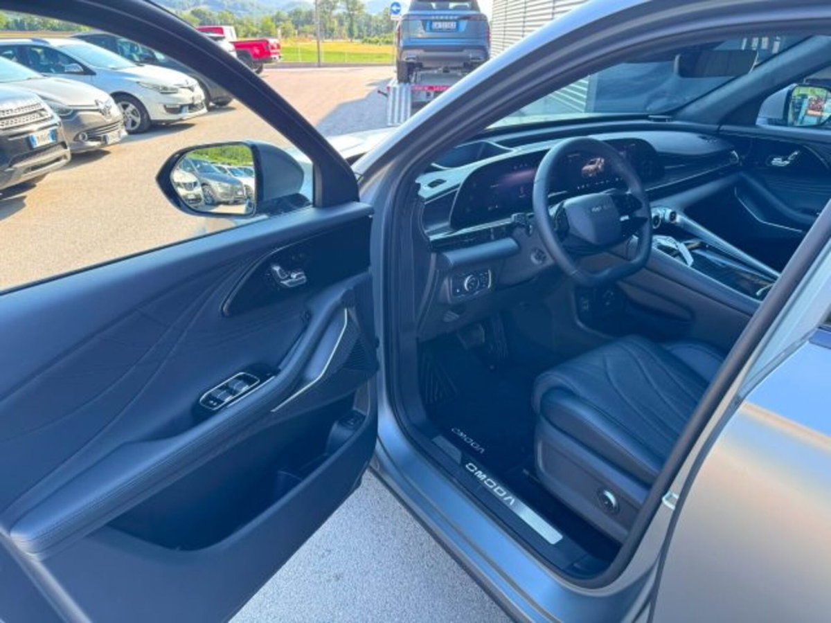 Omoda Omoda 9 SHS-P 1.5 tgdi phev Black Knight i-awd (13)