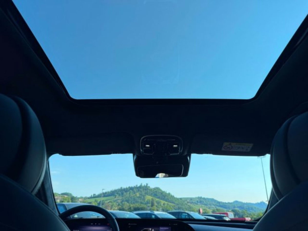 Omoda Omoda 9 SHS-P 1.5 tgdi phev Black Knight i-awd (17)