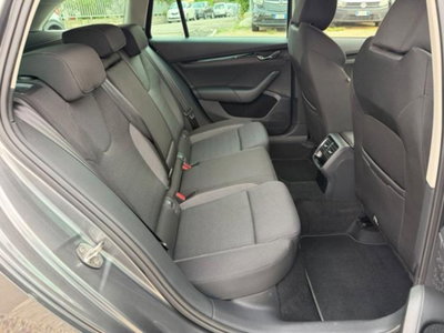 Skoda Octavia Station Wagon 2.0 TDI EVO SCR 150 CV DSG 4x4 Wagon Executive (11)