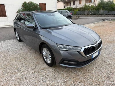 Skoda Octavia Station Wagon 2.0 TDI EVO SCR 150 CV DSG 4x4 Wagon Executive (2)