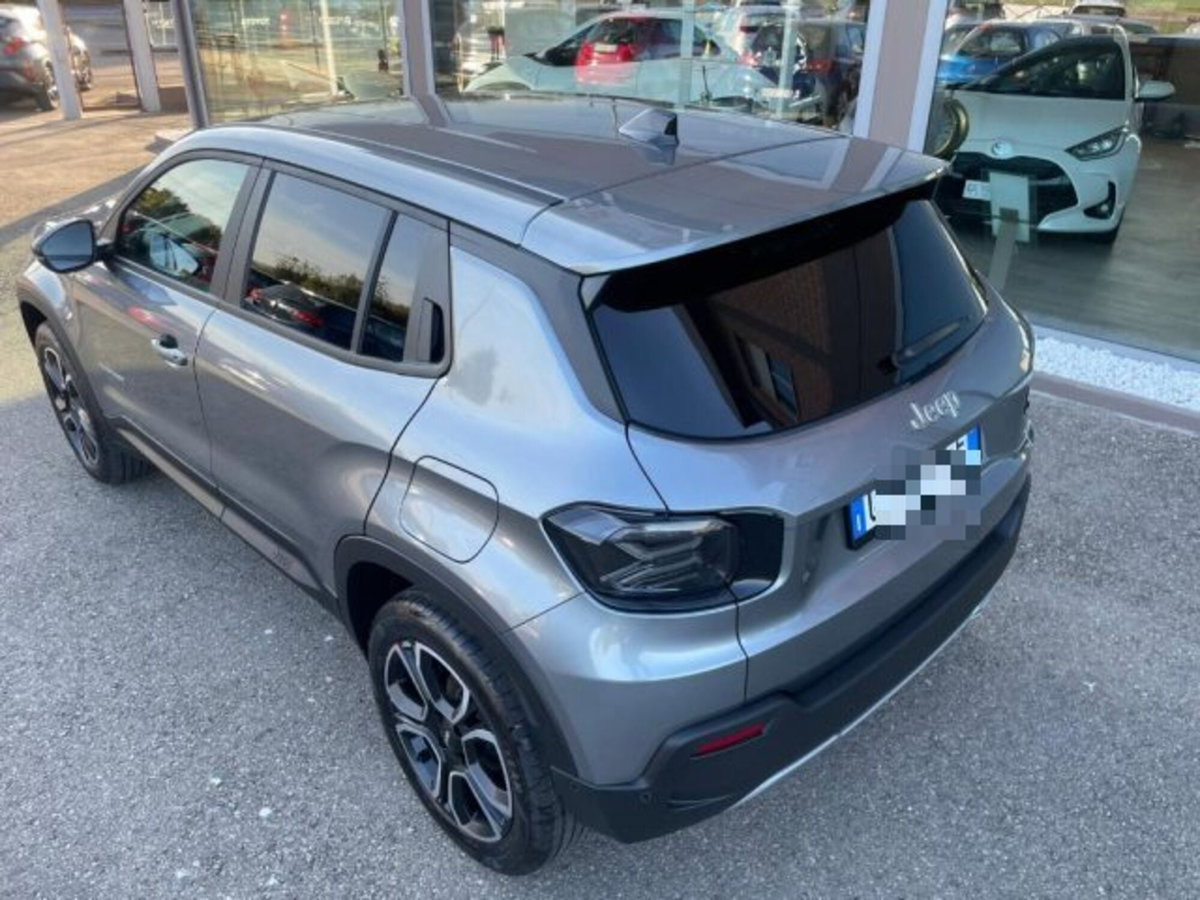 Jeep Avenger 1.2 turbo Summit fwd 100cv (11)