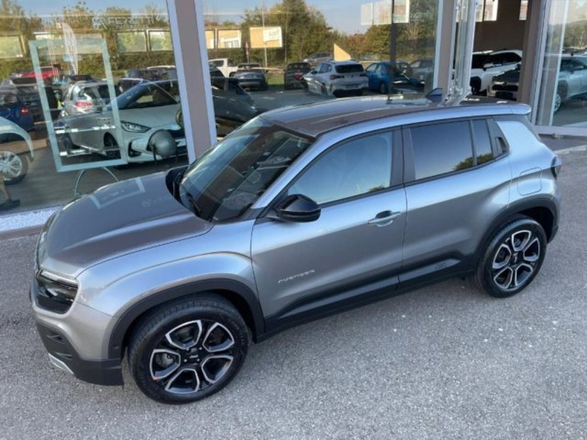 Jeep Avenger 1.2 turbo Summit fwd 100cv (4)