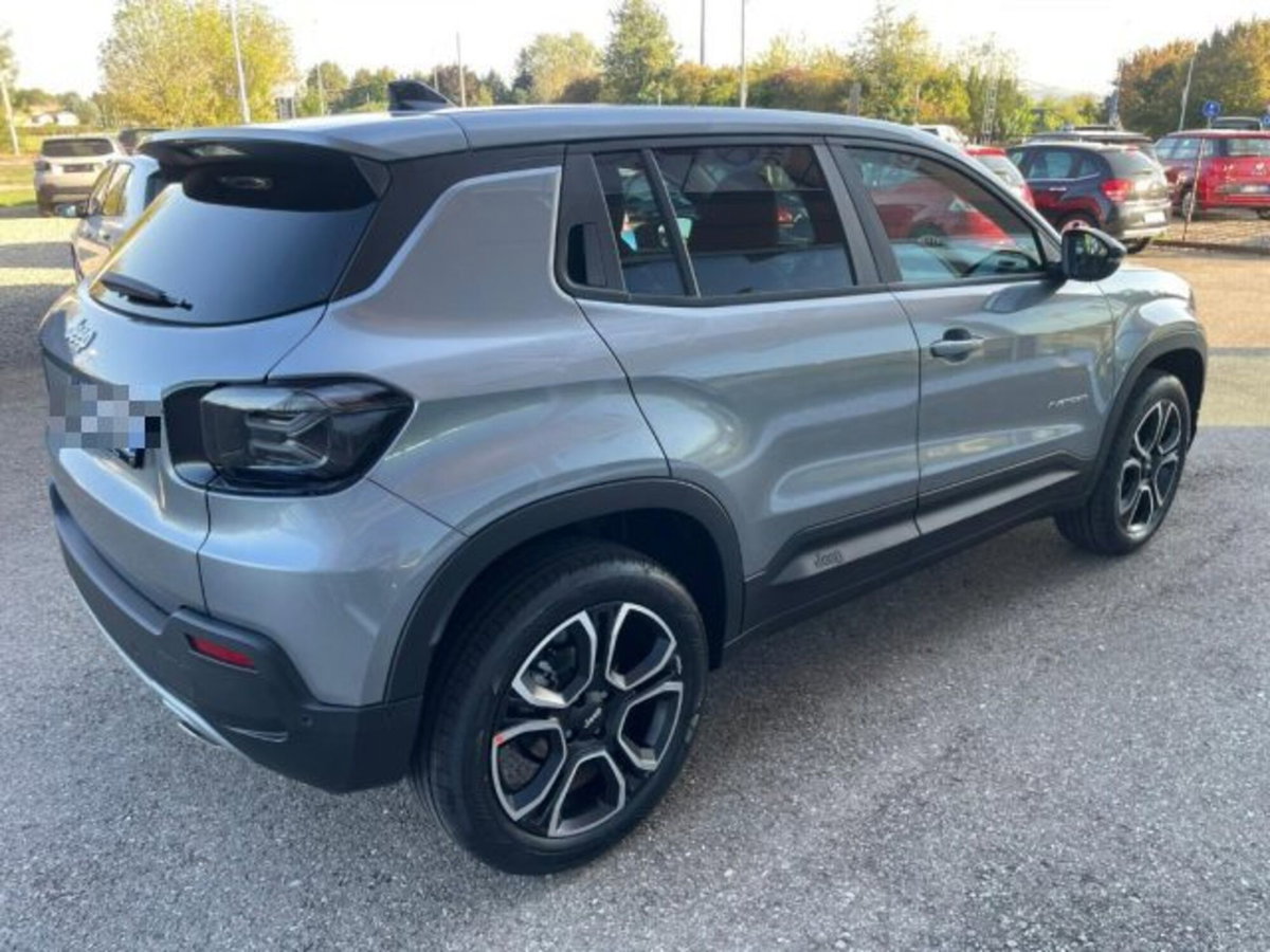 Jeep Avenger 1.2 turbo Summit fwd 100cv (8)