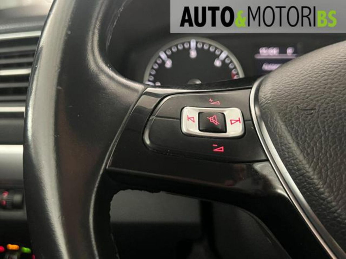 Volkswagen Veicoli Commerciali Amarok 3.0 V6 TDI 258CV 4MOT. BMT perm. aut. D.C. Highline (18)