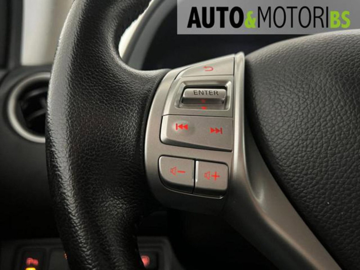 Nissan Navara 2.3 dCi 190 CV 4WD Double Cab Tekna (18)