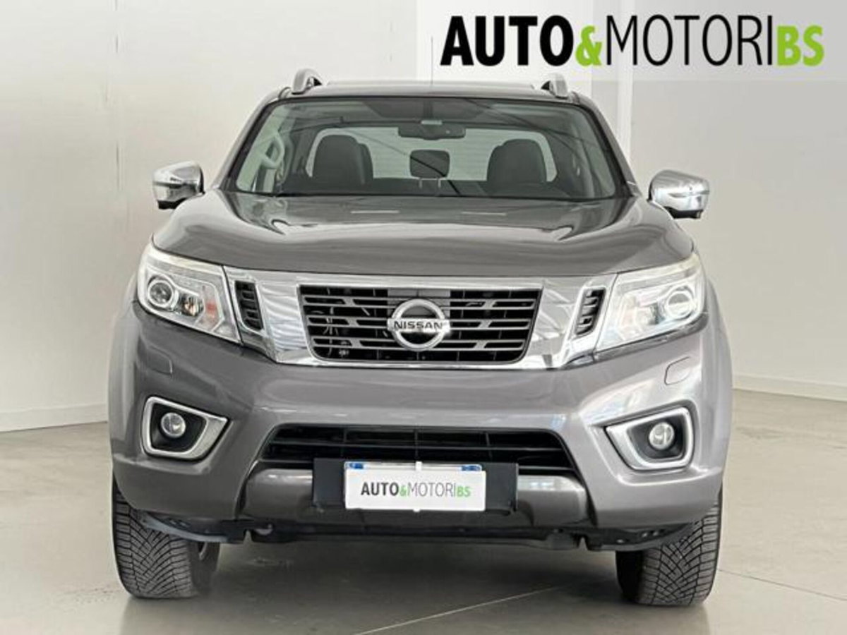 Nissan Navara 2.3 dCi 190 CV 4WD Double Cab Tekna (2)