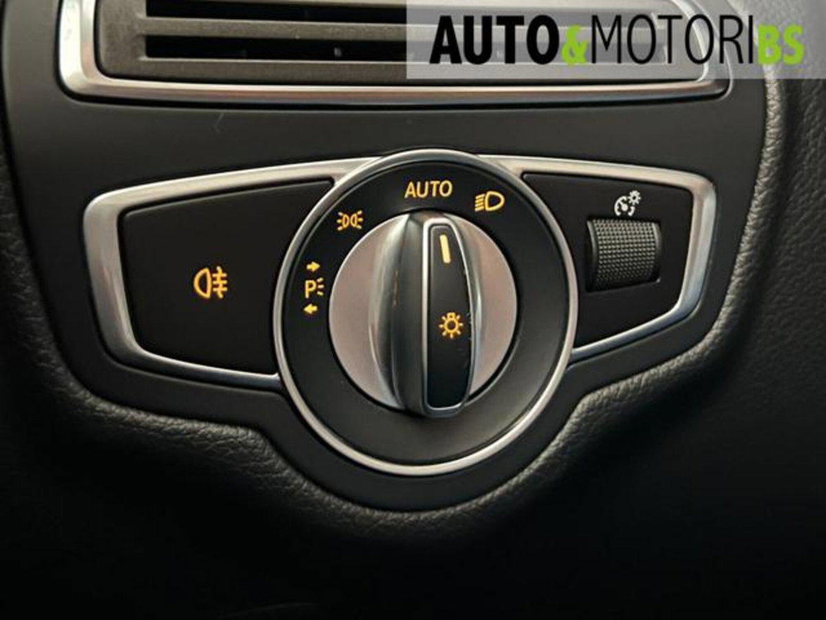 Mercedes-Benz Classe C Station Wagon 220 d 4Matic Auto Sport Plus (20)