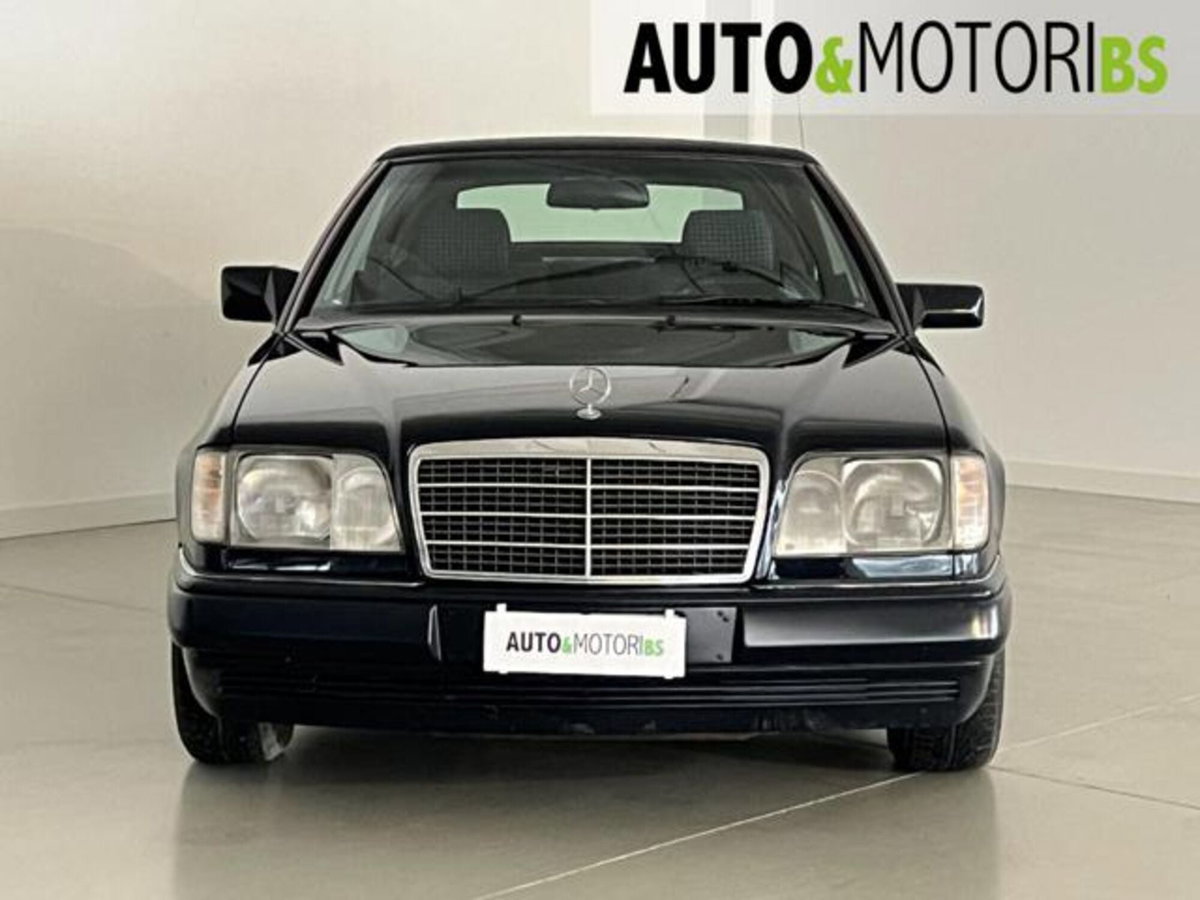 Mercedes-Benz Classe E Cabrio 200 cat Cabriolet (2)