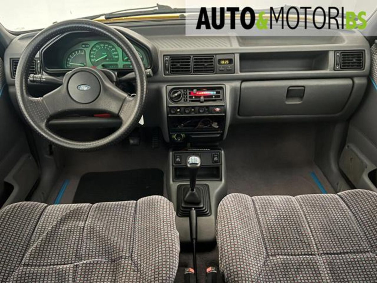 Ford Fiesta 1.6i 3 porte XR2 (10)