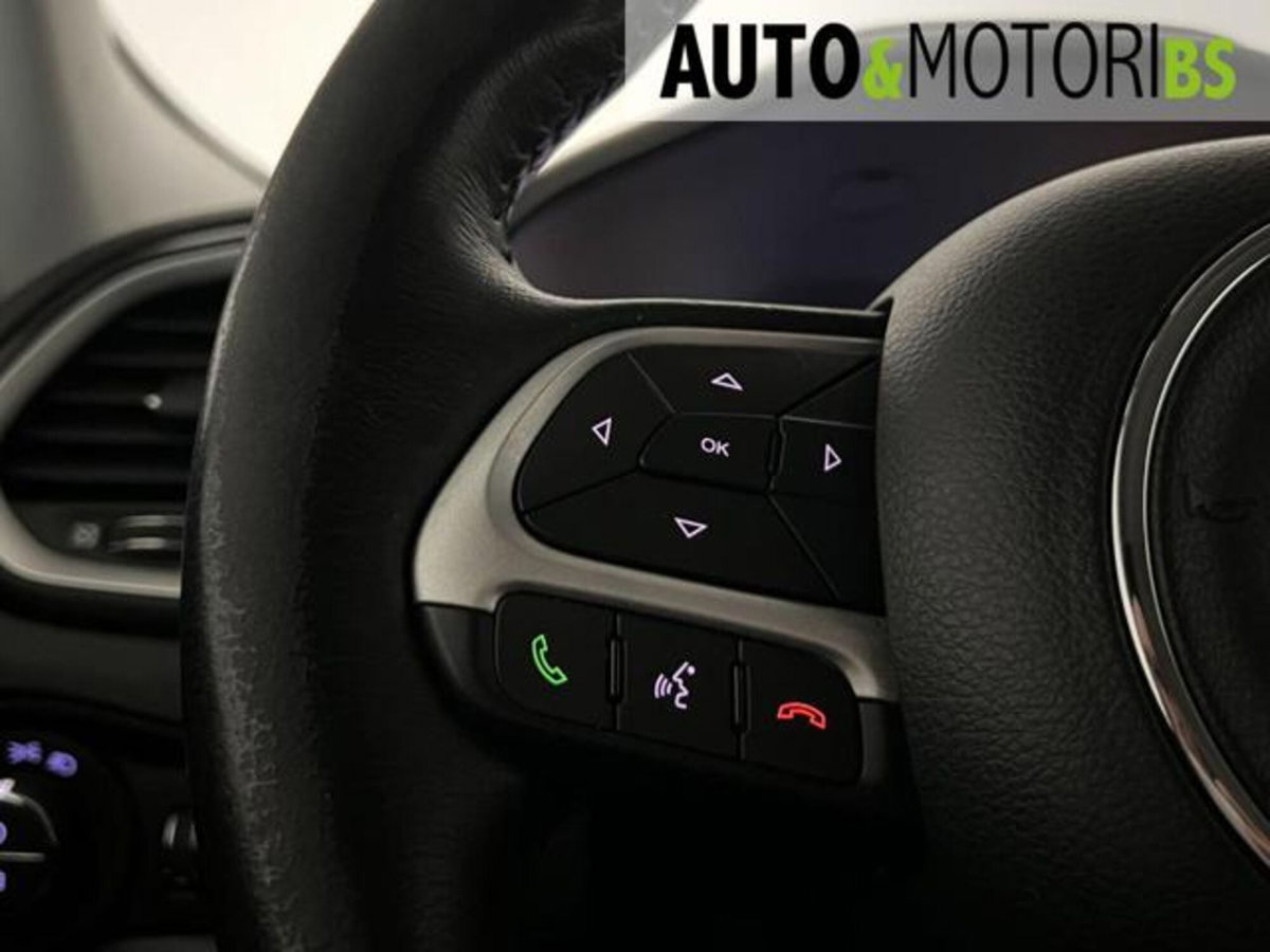 Jeep Renegade 2.0 Mjt 140CV 4WD Active Drive Longitude (17)
