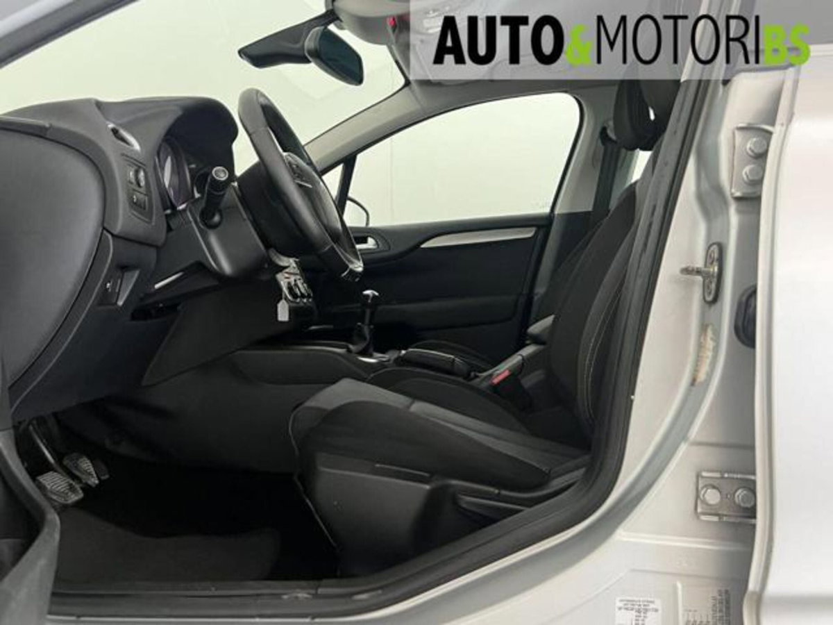 Citroen C4 1.6 VTi 120 GPL airdream Attraction (9)