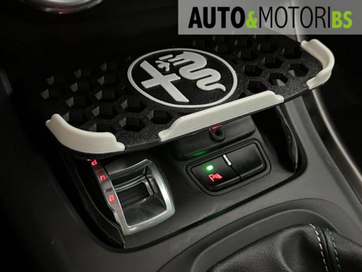 Alfa Romeo Giulietta 1750 Turbo Quadrifoglio Verde 240cv tct (16)