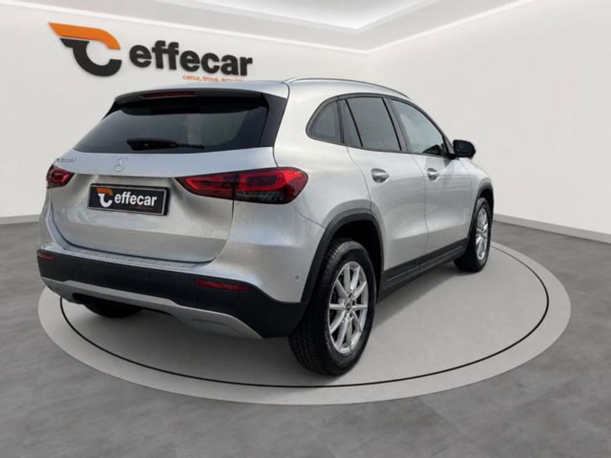 Mercedes-Benz GLA SUV 200 d Business Extra auto (6)