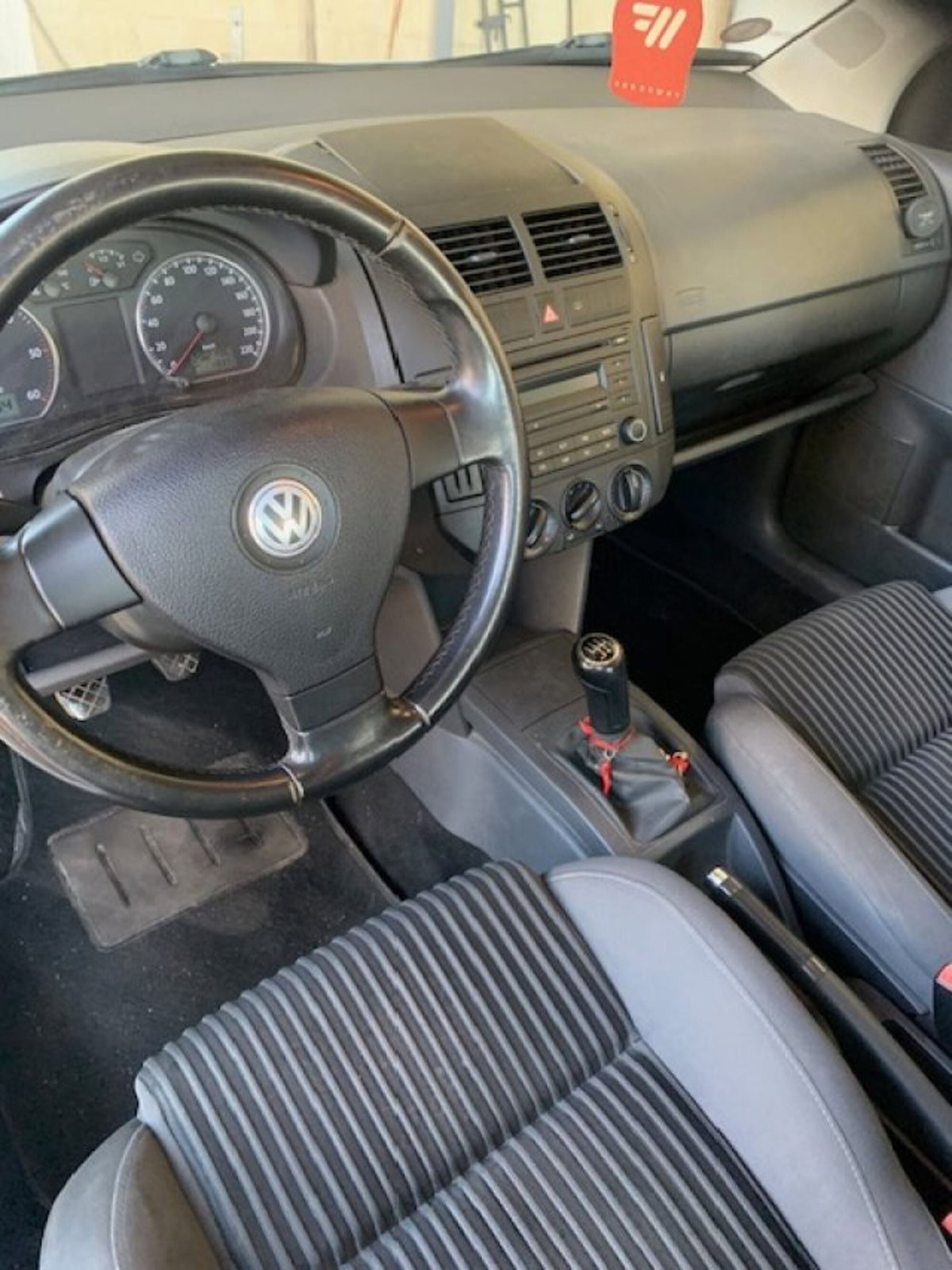 Volkswagen Polo 1.4/69CV TDI 5p. Comfortline (7)