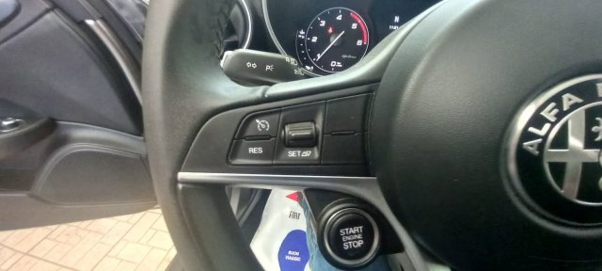 Alfa Romeo Giulia 2.2 Turbodiesel 180 CV Super (17)