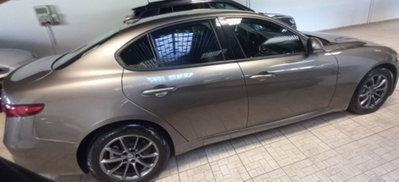 Alfa Romeo Giulia 2.2 Turbodiesel 180 CV Super (2)