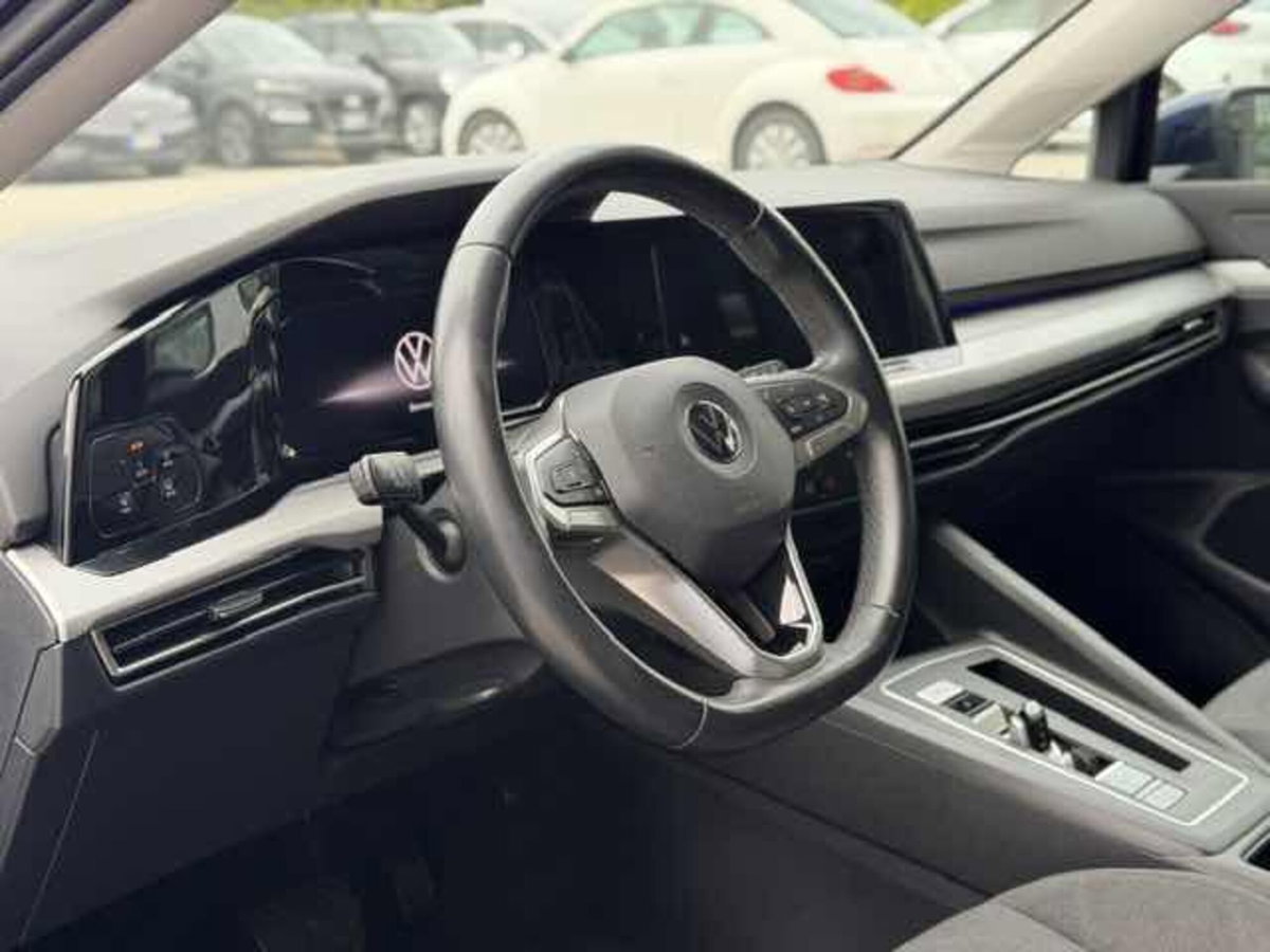 Volkswagen Golf Variant 2.0 TDI SCR DSG Life (14)