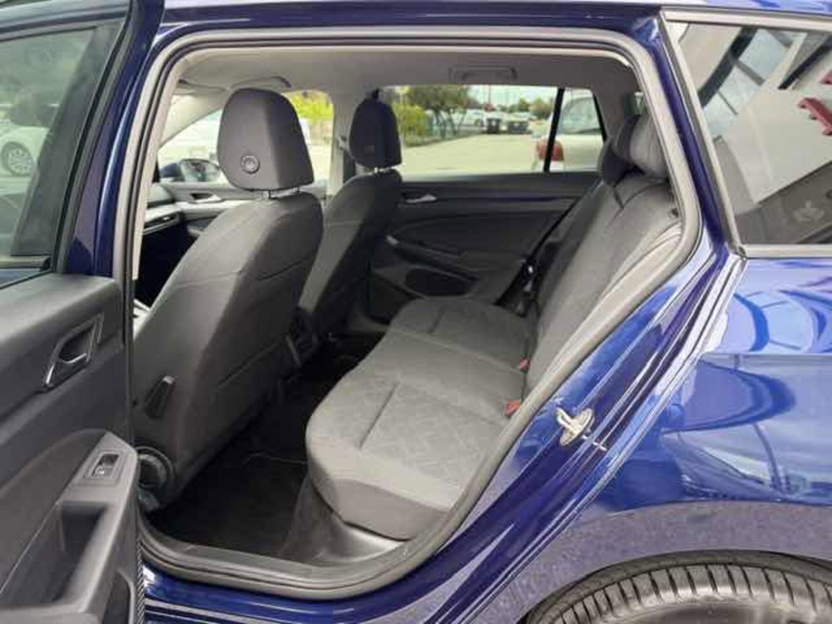 Volkswagen Golf Variant 2.0 TDI SCR DSG Life (16)
