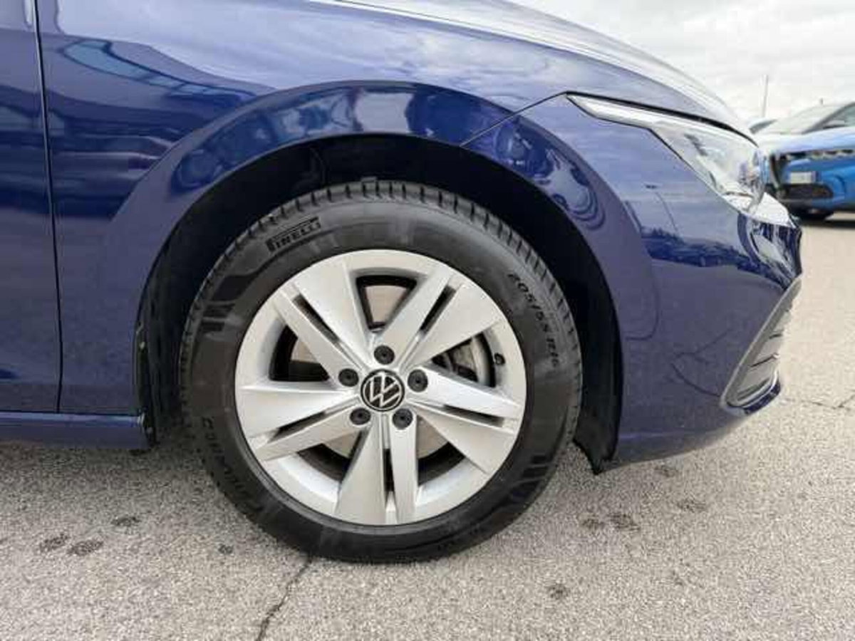 Volkswagen Golf Variant 2.0 TDI SCR DSG Life (19)