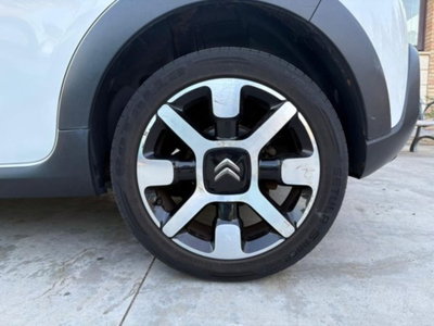 Citroen C3 BlueHDi 100 S&S Shine (16)