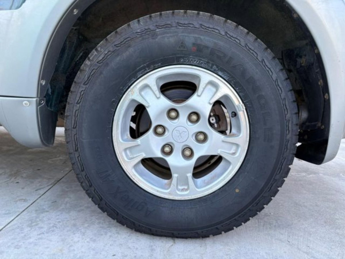 Mitsubishi Pajero 3.2 16V DI-D 5p. GLS2 (17)