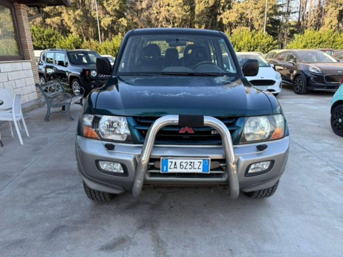 Mitsubishi Pajero 3.2 16V DI-D 5p. GLS2 (2)