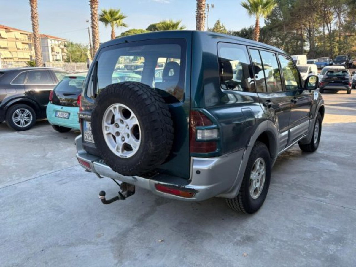 Mitsubishi Pajero 3.2 16V DI-D 5p. GLS2 (4)