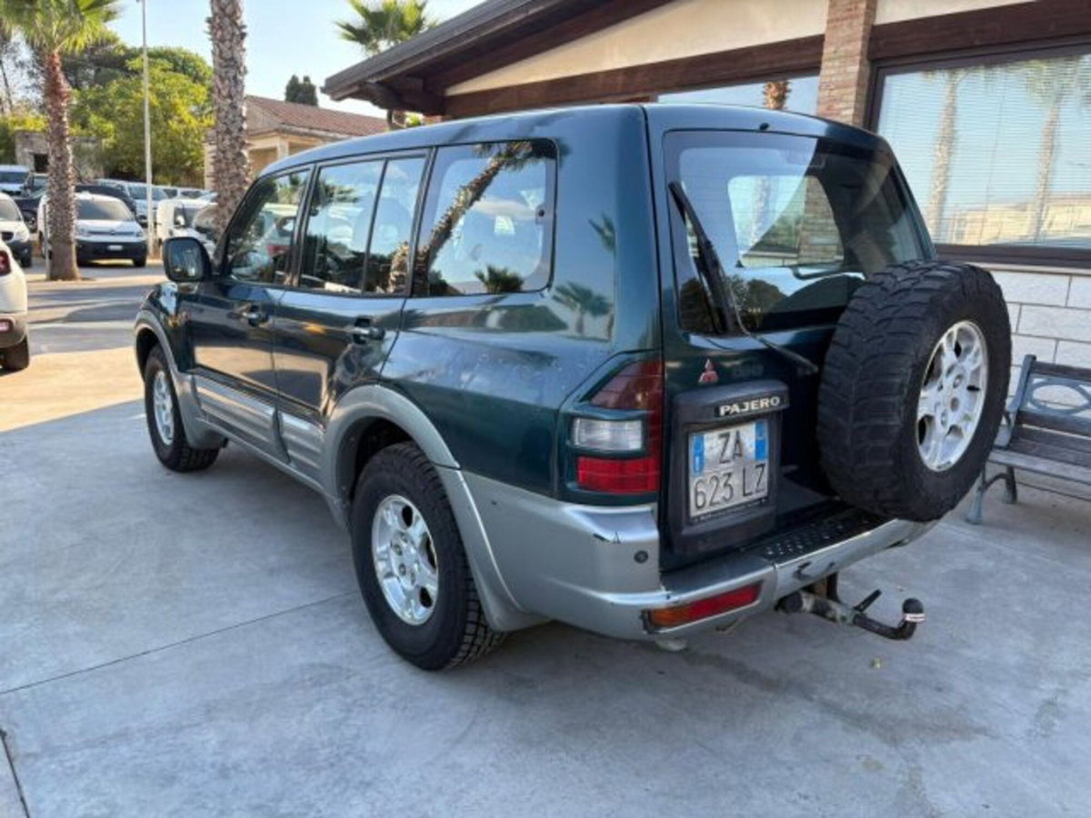 Mitsubishi Pajero 3.2 16V DI-D 5p. GLS2 (6)