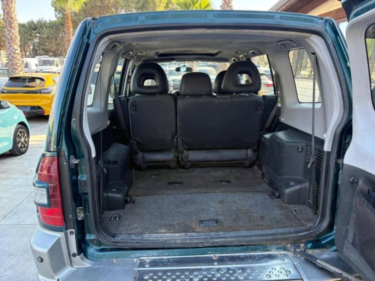 Mitsubishi Pajero 3.2 16V DI-D 5p. GLS2 (9)
