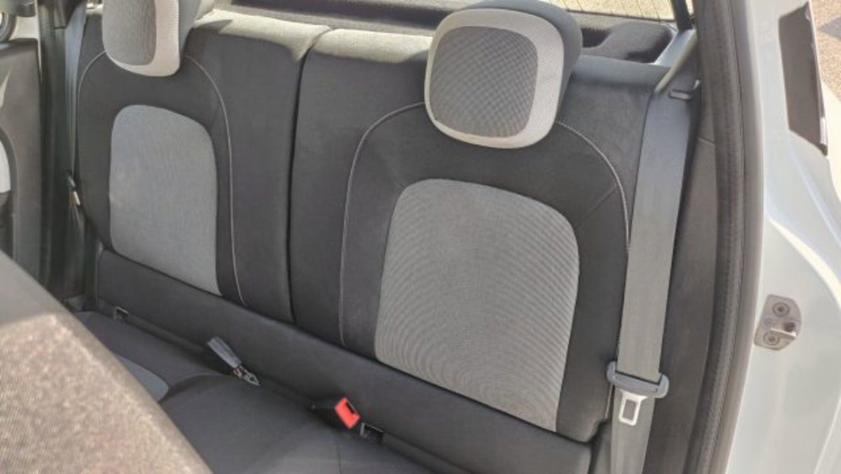 Renault Twingo 1.0 SCe Live (11)