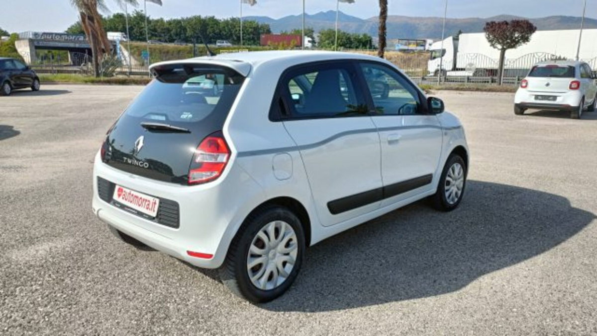 Renault Twingo 1.0 SCe Live (5)