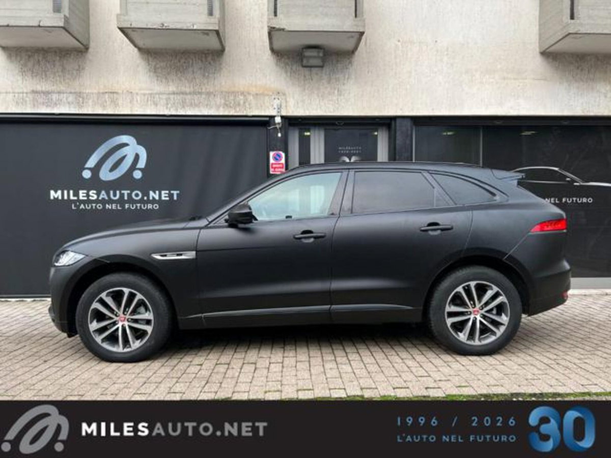 Jaguar F-Pace 2.0 D 180 CV AWD aut. R-Sport (6)
