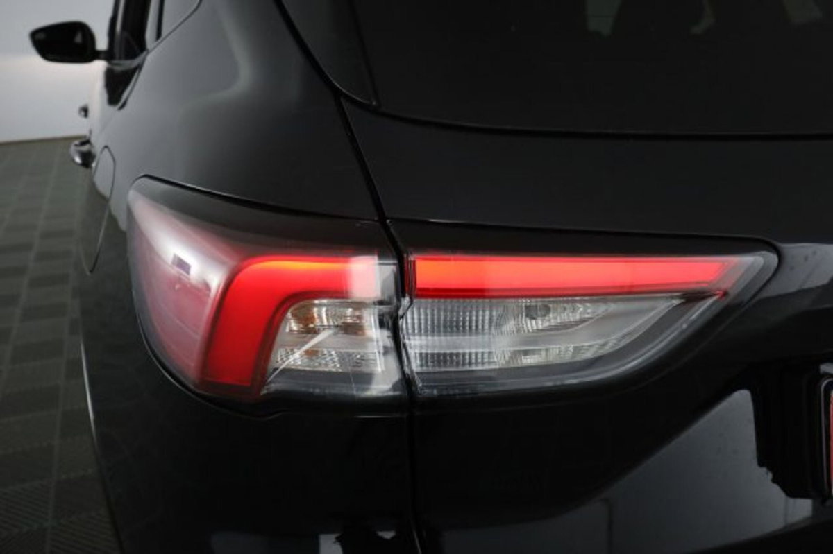 Ford Kuga 2.5 Plug In Hybrid 225 CV CVT 2WD ST-Line (10)