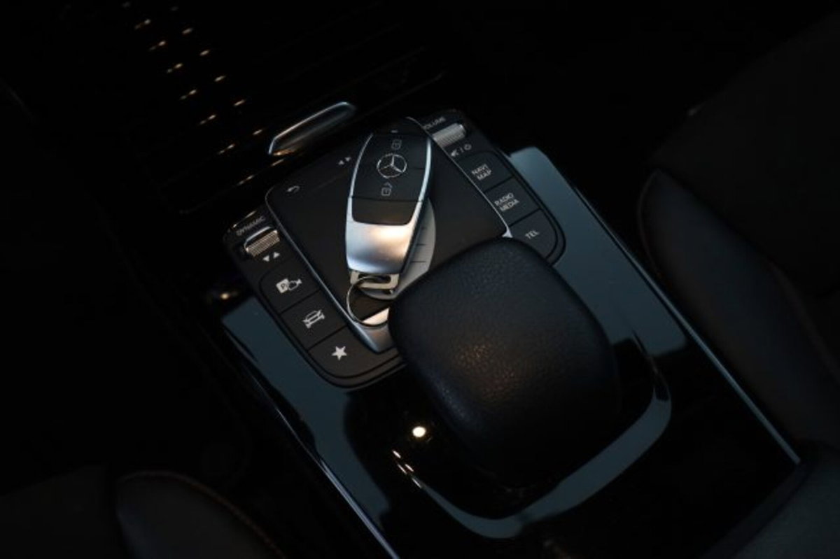 Mercedes-Benz Classe A 250 e Automatic EQ-Power Premium (14)