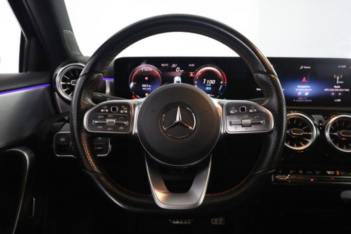 Mercedes-Benz Classe A 250 e Automatic EQ-Power Premium (5)