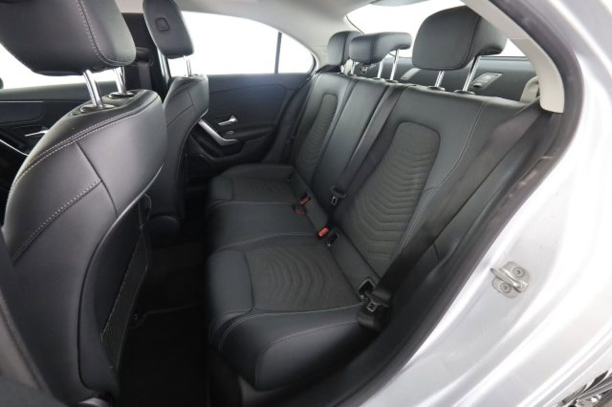 Mercedes-Benz Classe A Sedan 200 d Progressive Advanced Plus auto (3)