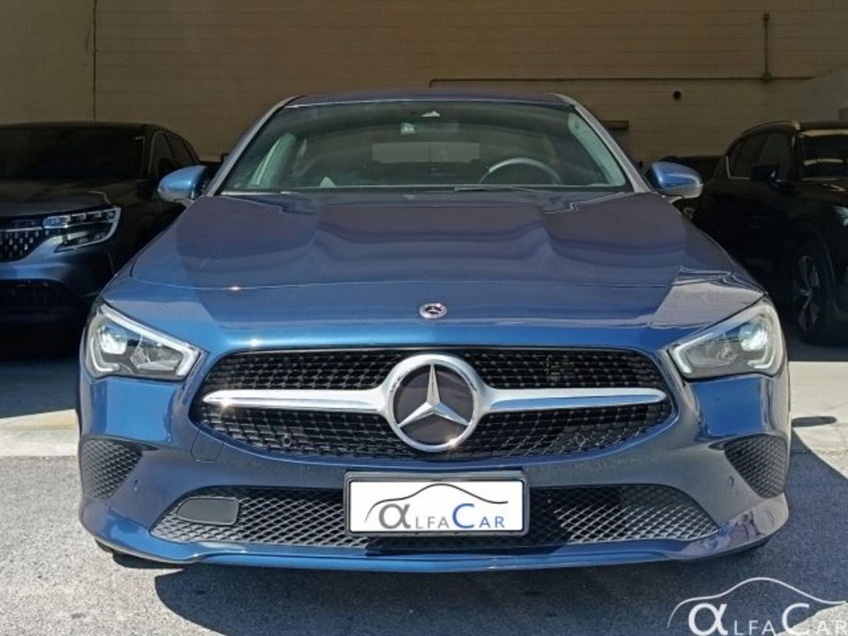Mercedes-Benz CLA Shooting Brake 250 e Plug-in hybrid Shooting Brake Business (3)