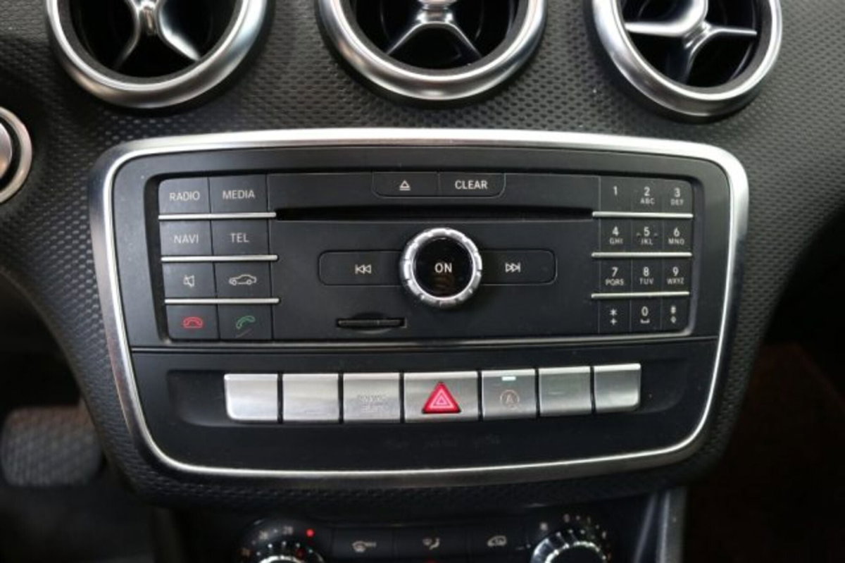 Mercedes-Benz Classe A 180 d Automatic Premium (15)