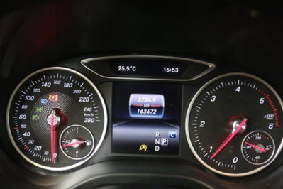 Mercedes-Benz Classe A 180 d Automatic Premium (17)