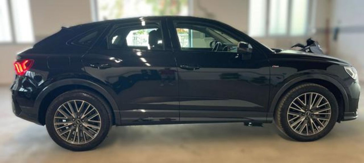 Audi Q3 Sportback 35 TDI quattro S tronic S line edition (3)