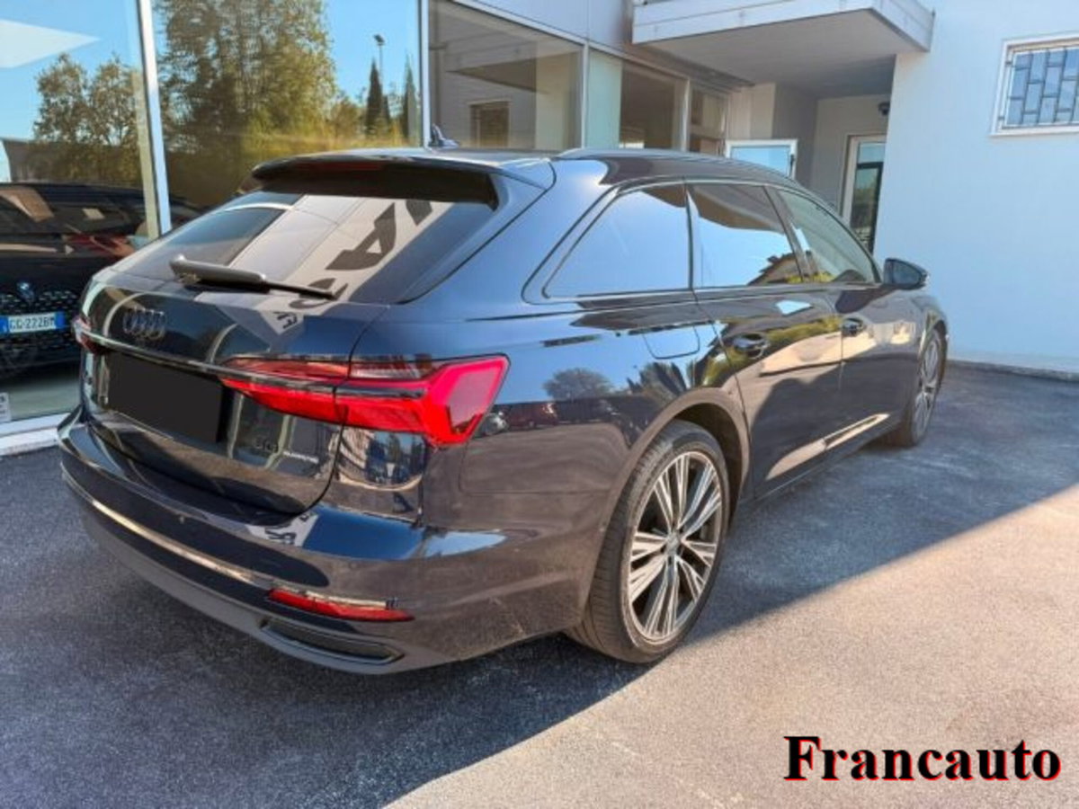 Audi A6 Avant e-Tron Business 286cv (2)