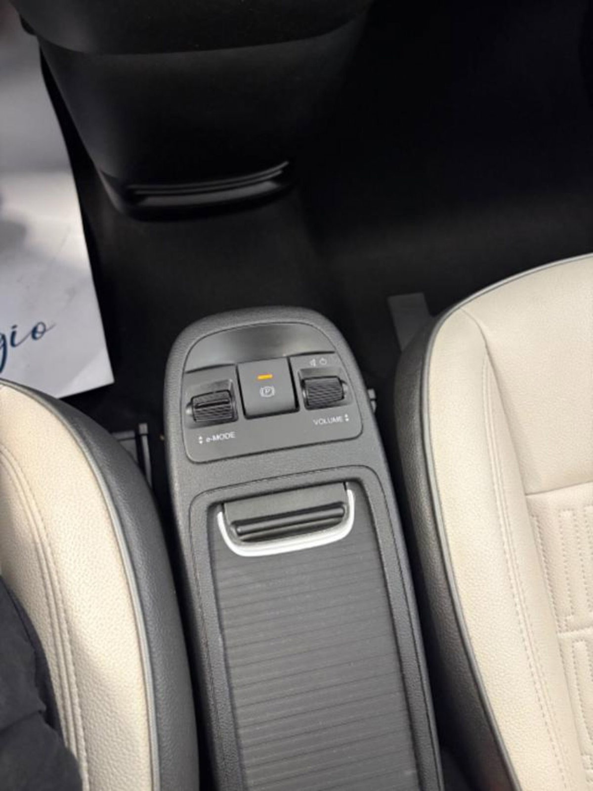 Fiat 500e La Prima Berlina 42 kWh (12)