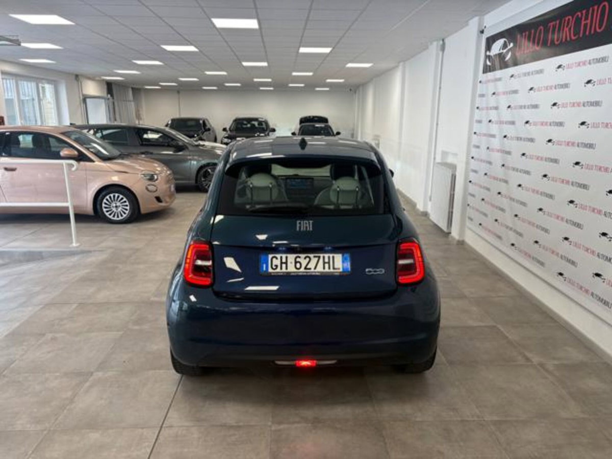 Fiat 500e La Prima Berlina 42 kWh (5)