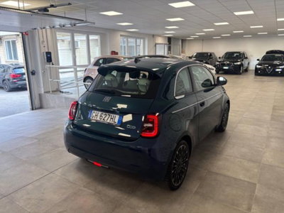 Fiat 500e La Prima Berlina 42 kWh (6)
