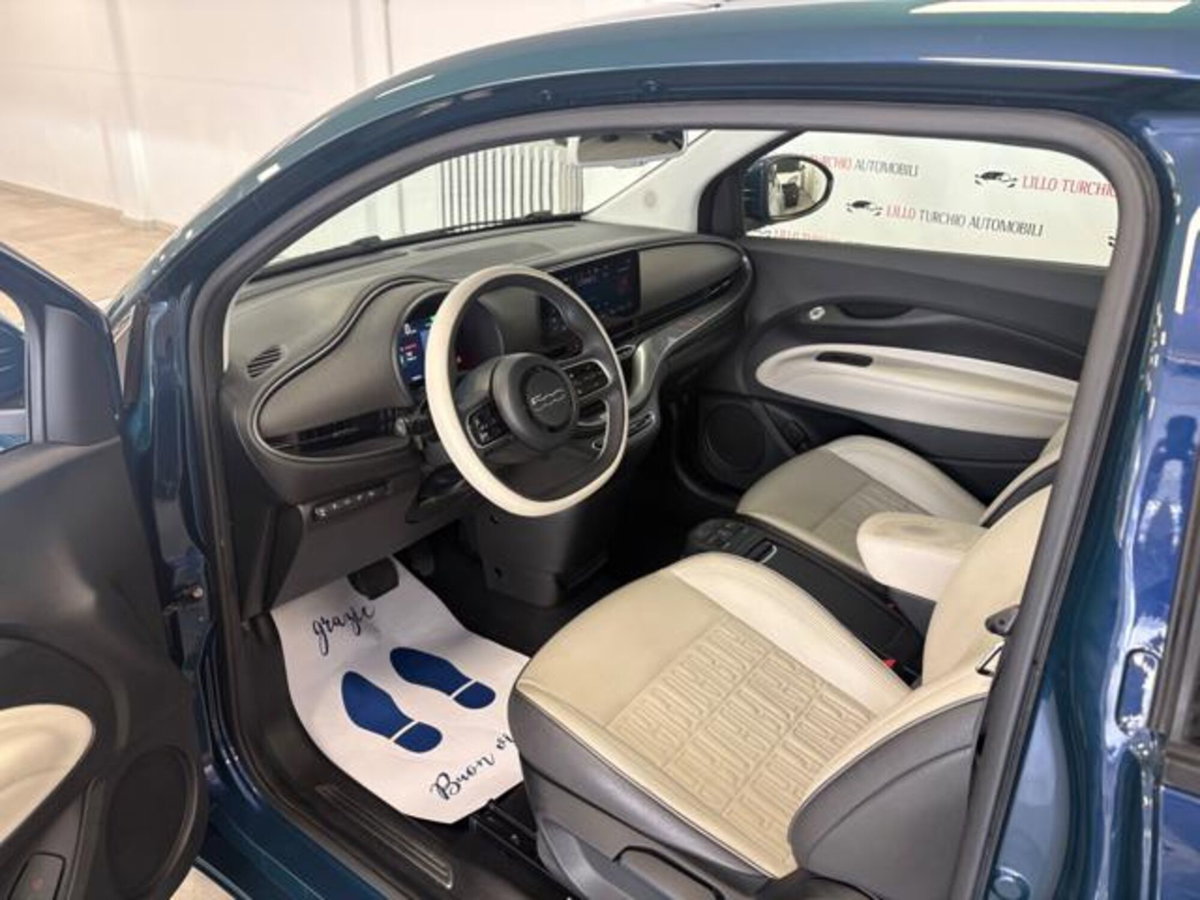 Fiat 500e La Prima Berlina 42 kWh (7)